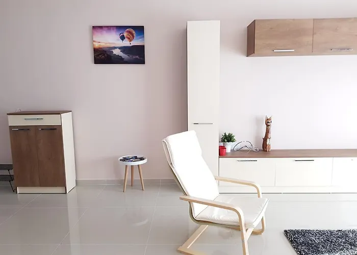 Northern Cyprus Trikomo, Iskele, Long Beach, Caesar 6 *